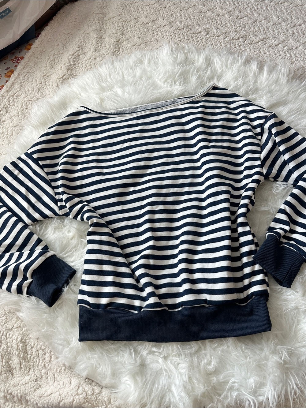 Striped off shoulder Long-Sleeve Top - Navy & White